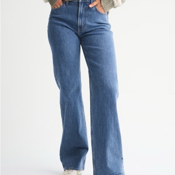 Abercrombie & Fitch Jeans - Picture 2 of 12